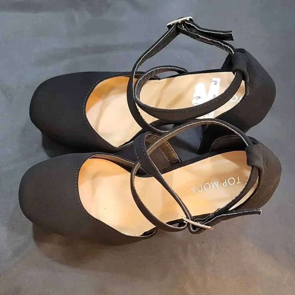 BRAND NEW TOP MODA JANE CRISS-CROS STRAP PLATFORM PUMP